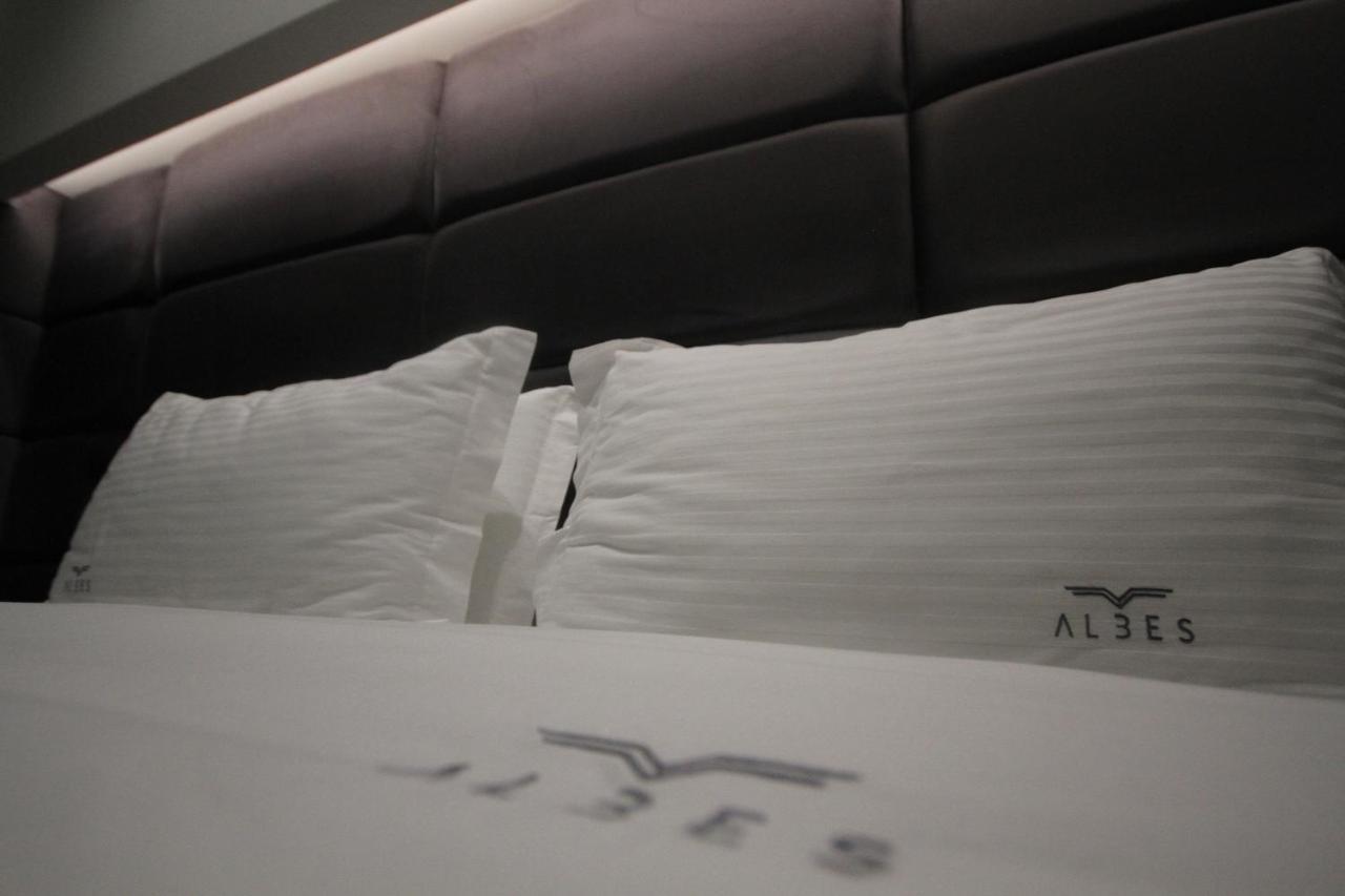 Albes Hotel Fier Eksteriør billede